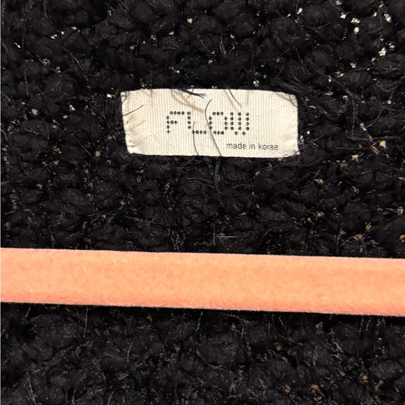 Flow Lightweight Sweater - Picture 2 of 2